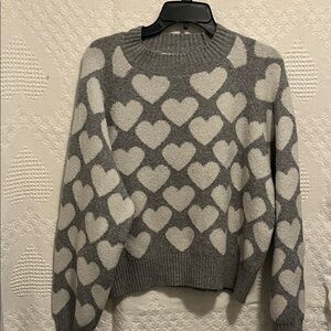Old Navy Gray and White Heart Sweater. Perfect for Valentines Day